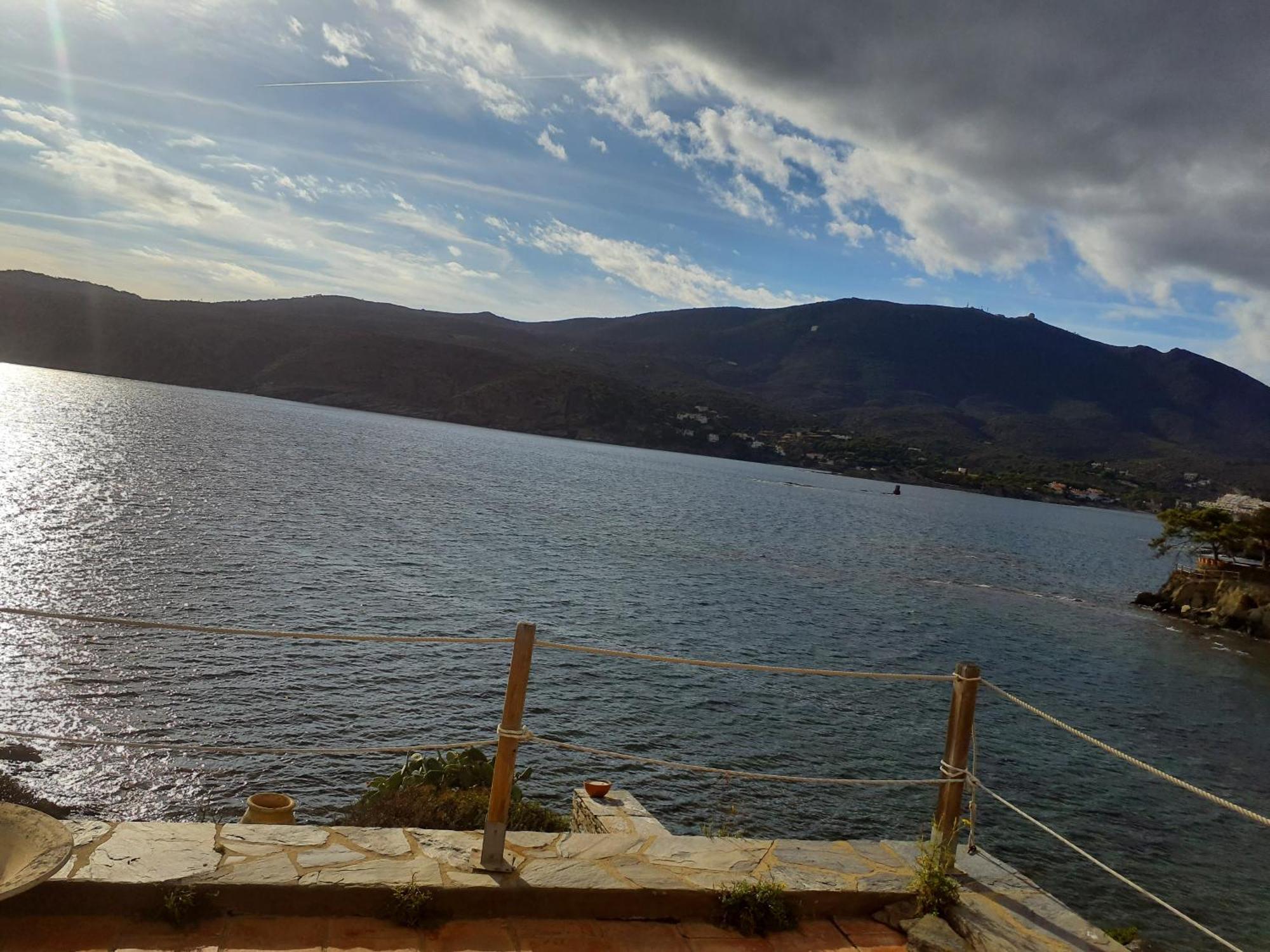 Isla Privada En Cadaques De Ensueno Con 11 Habitaciones Dobles Con Bano Privado Y Piscina 外观 照片